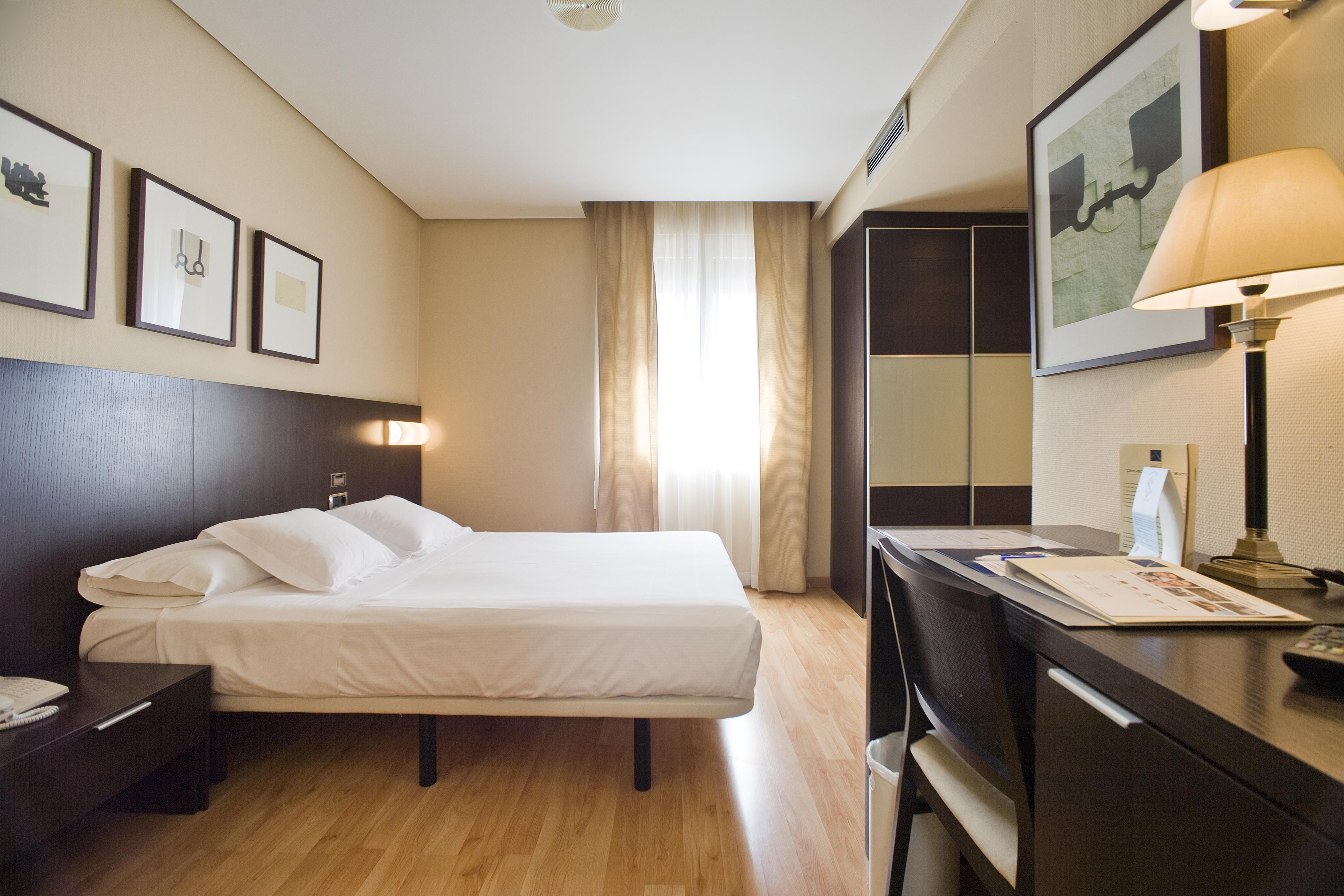 Hotel Sercotel Tudela Bardenas Room photo